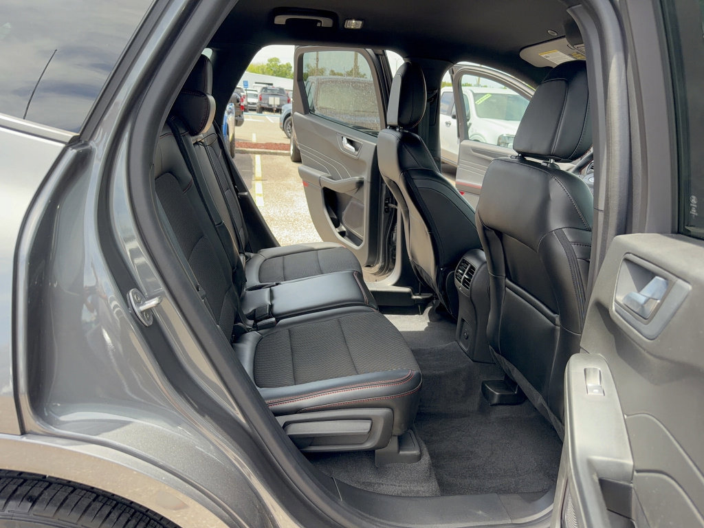 Certified 2023 Ford Escape ST-Line Elite image 14