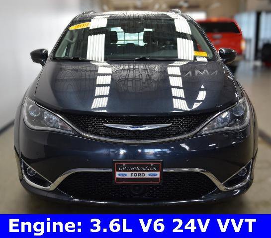 Used 2020 Chrysler Pacifica Touring-L Plus w/ Tire & Wheel Group image 5