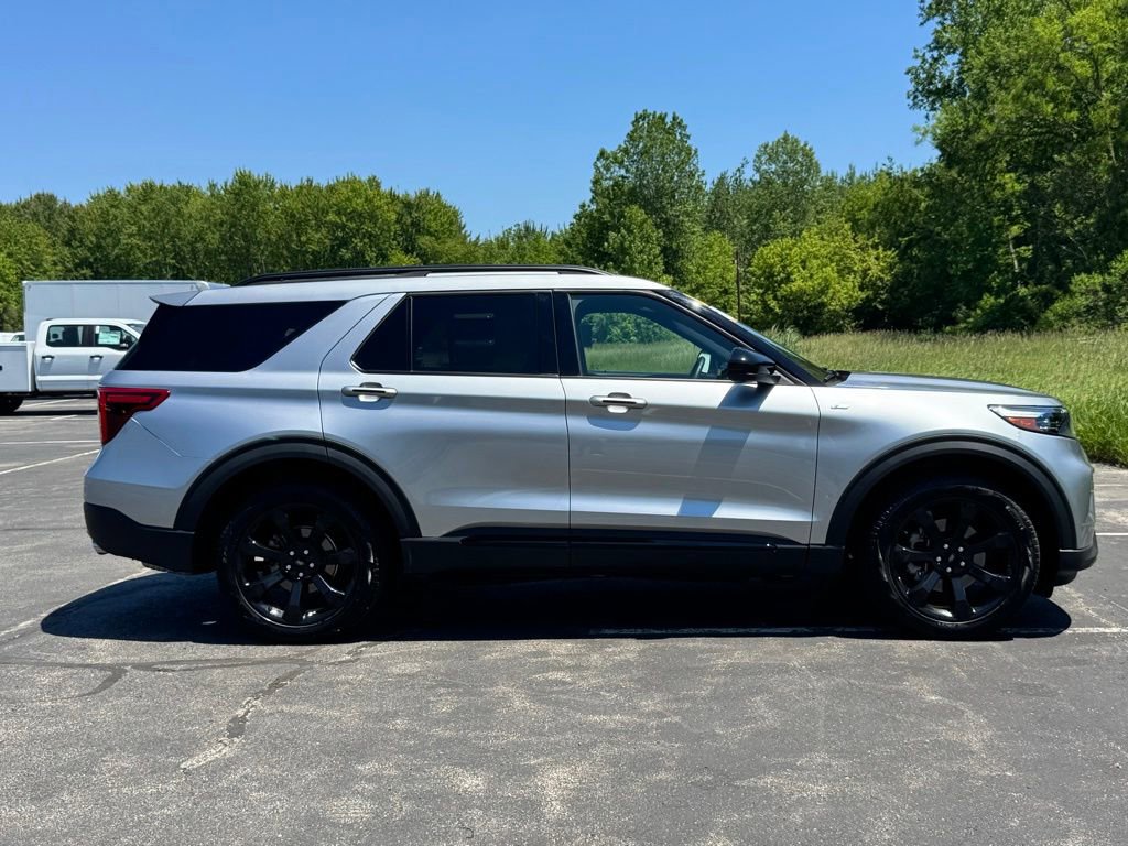 Certified 2023 Ford Explorer ST-Line w/ Class IV Trailer Tow Package AWD/4WD image 7