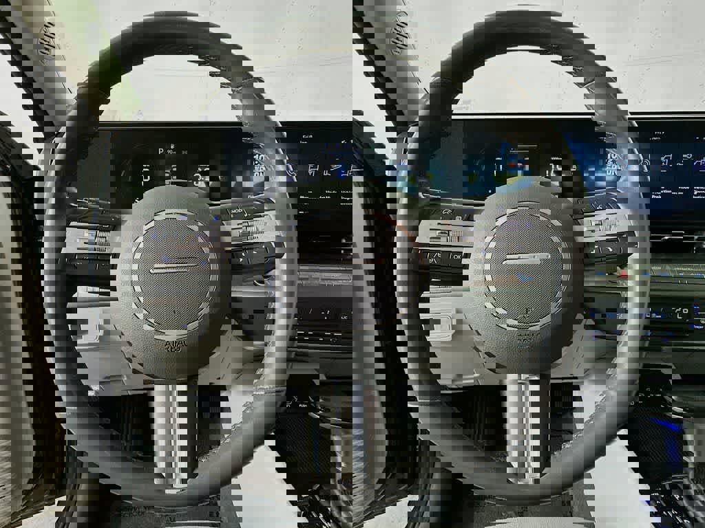 Used 2024 Hyundai Kona SEL image 19