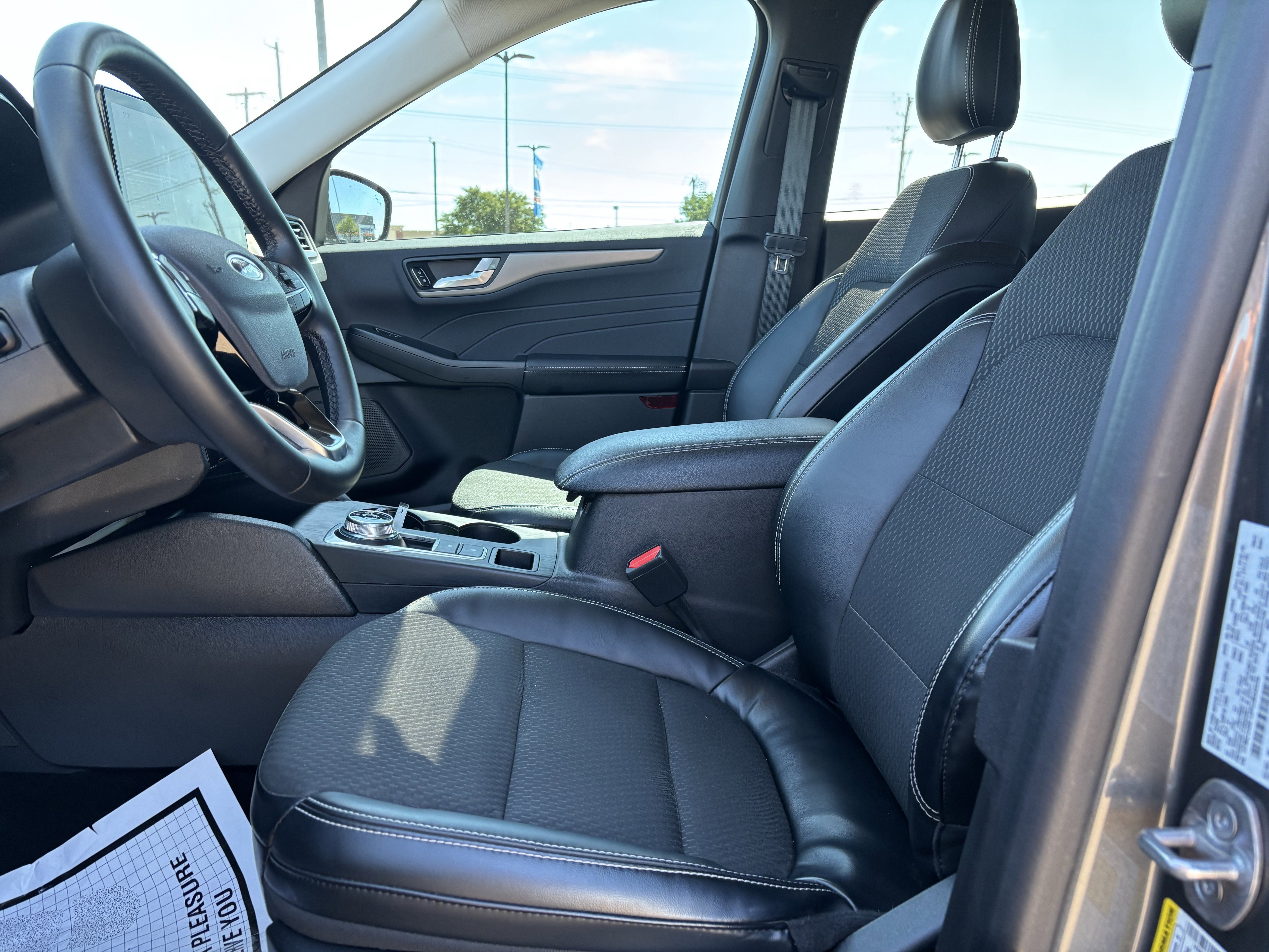 Certified 2023 Ford Escape SE image 10