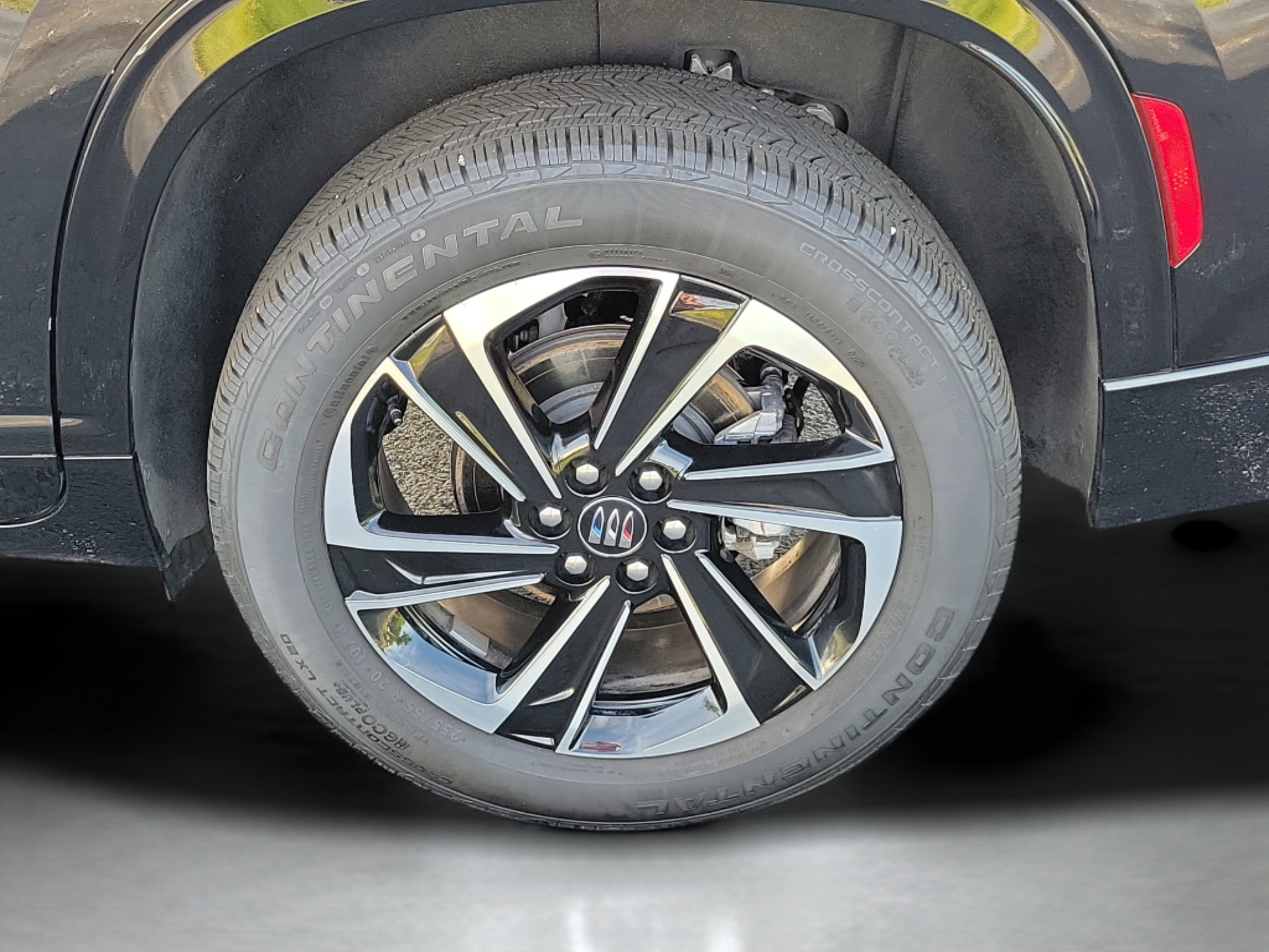 Used 2025 Buick Enclave Sport Touring FWD image 63