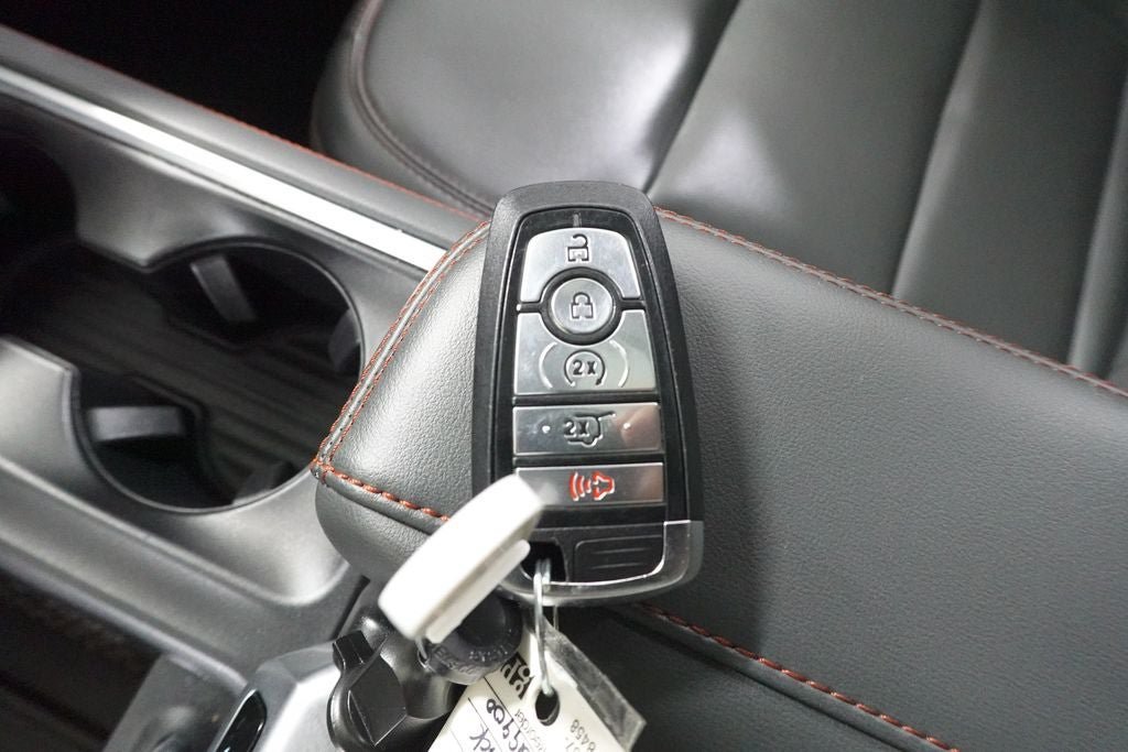 Certified 2025 Ford Expedition Active AWD/4WD image 23