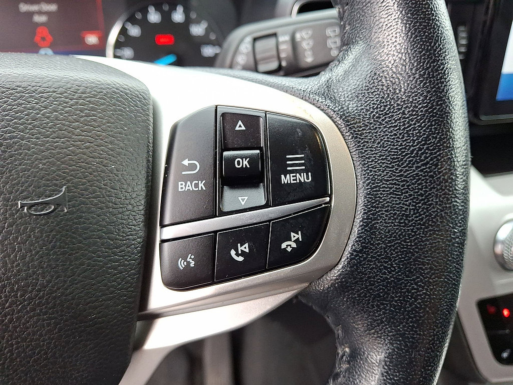 Certified 2023 Ford Explorer XLT w/ Equipment Group 202A AWD/4WD image 18