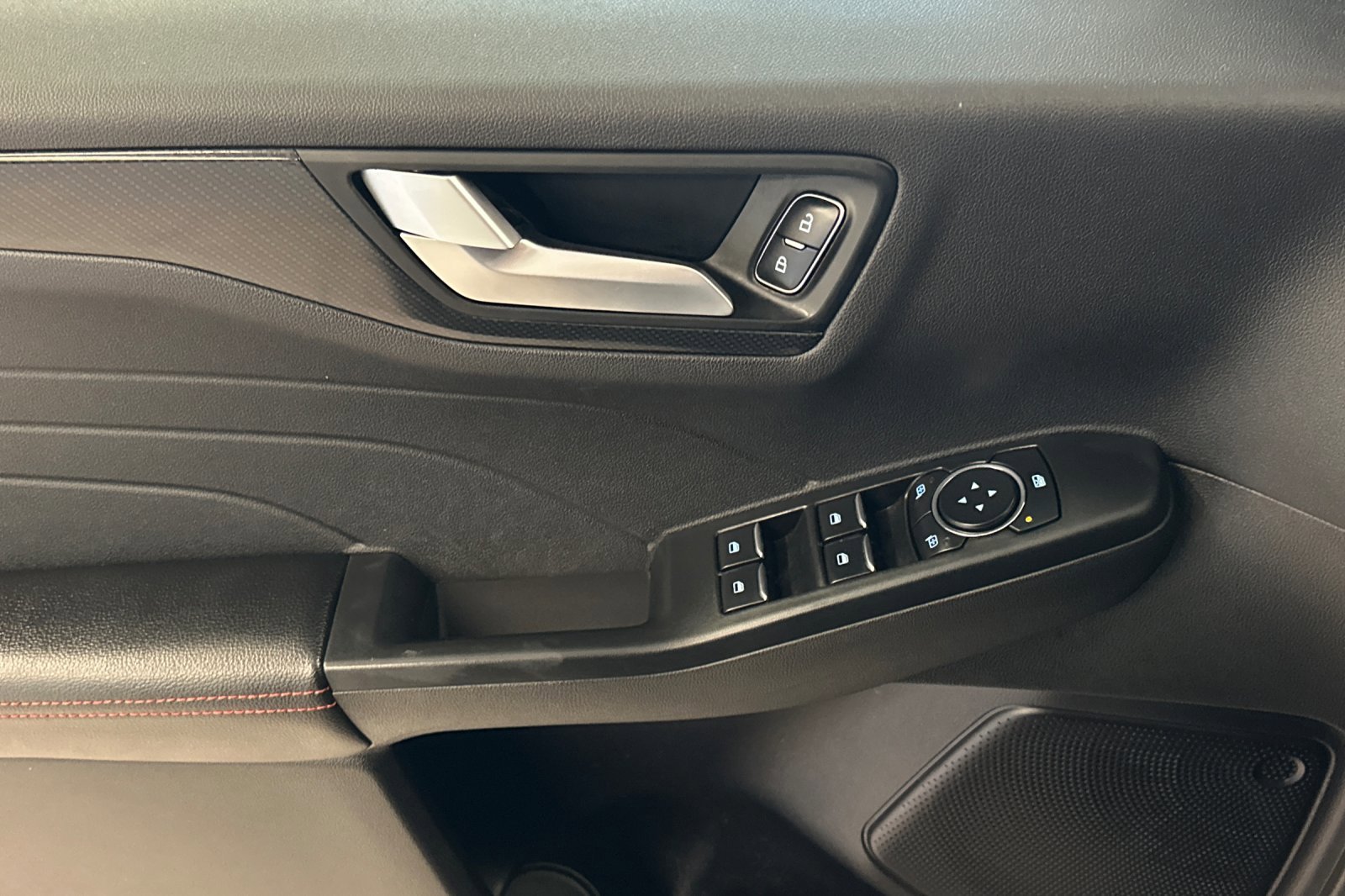 Certified 2023 Ford Escape ST-Line w/ Tech Pack #1 image 11