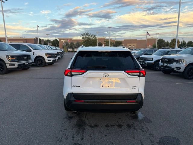 Used 2025 Toyota RAV4 XLE AWD/4WD image 8