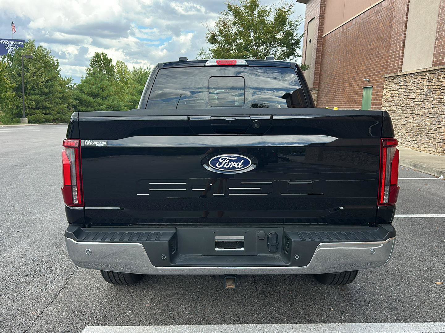 Certified 2026 Ford F150 Lariat w/ Equipment Group 501A Mid AWD/4WD image 4