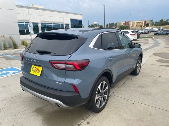 Certified 2024 Ford Escape Platinum AWD/4WD image 4