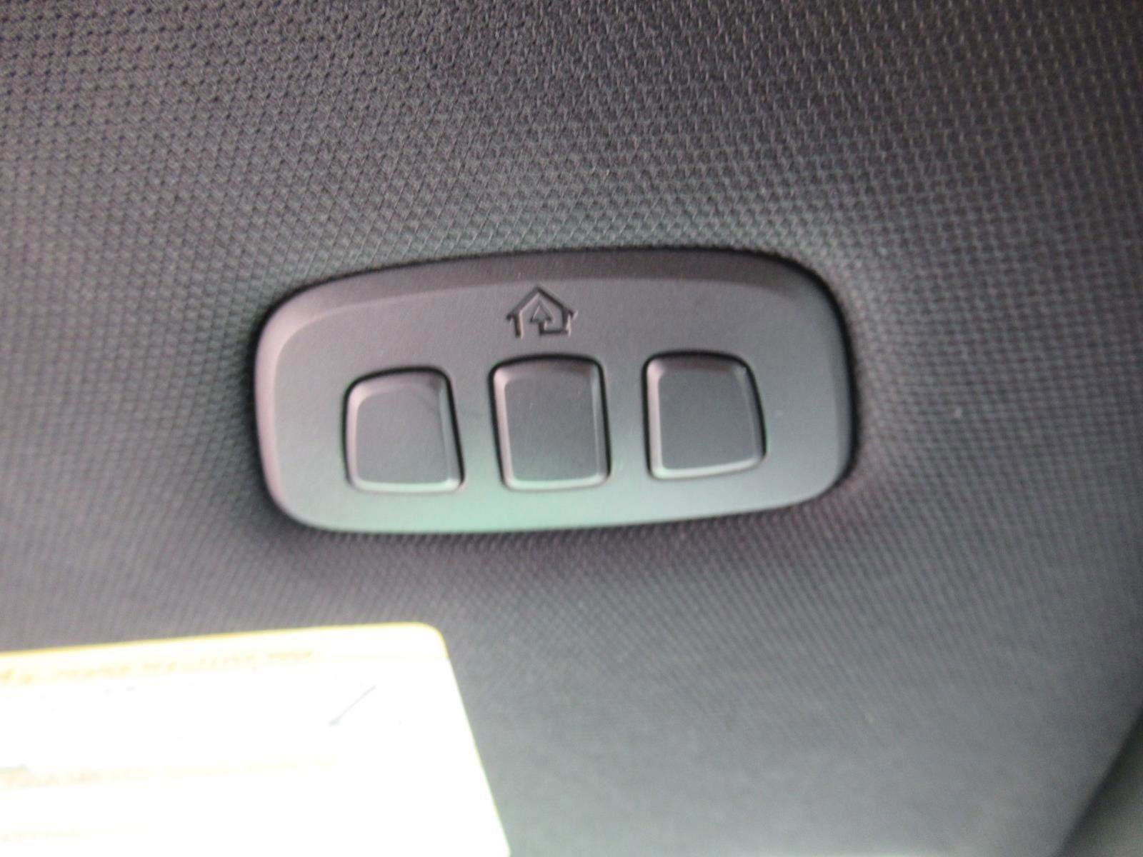 Certified 2020 Ford F150 Platinum w/ Equipment Group 701A Luxury image 31