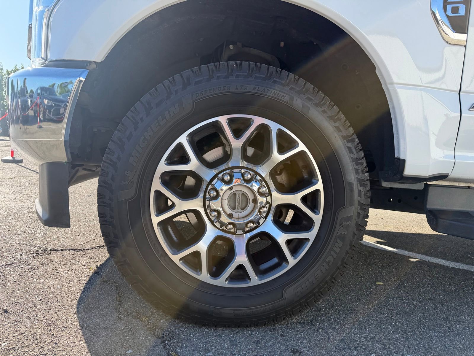 Certified 2020 Ford F350 Lariat w/ Lariat Ultimate Package AWD/4WD image 8