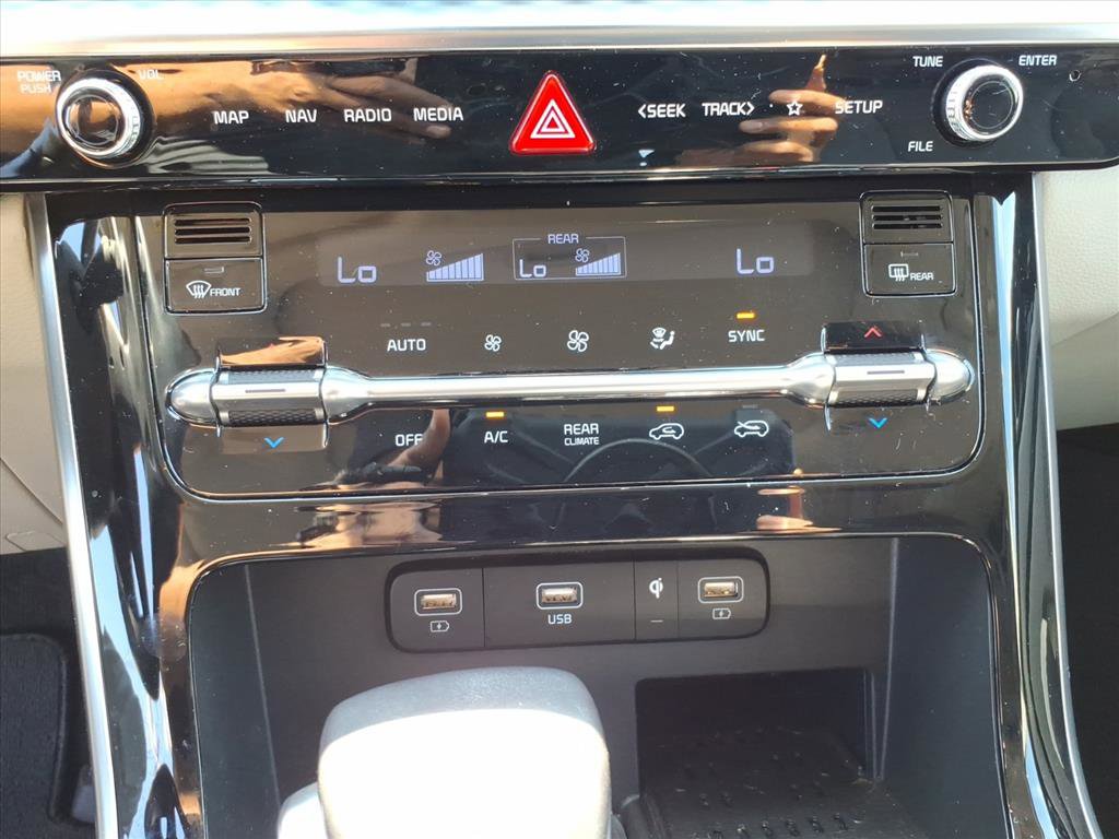 Used 2022 Kia Carnival SX Prestige image 34