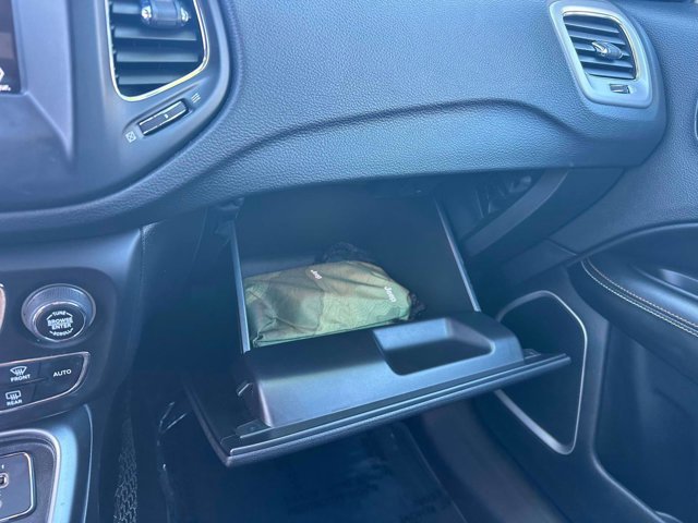 Used 2020 Jeep Compass Latitude w/ Cold Weather Group image 33