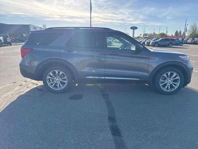Certified 2021 Ford Explorer XLT w/ Equipment Group 202A AWD/4WD image 11
