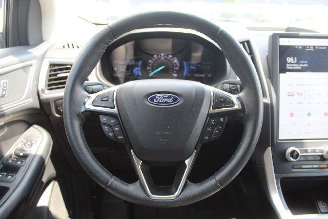 Certified 2024 Ford Edge SEL w/ Convenience Package AWD/4WD image 6