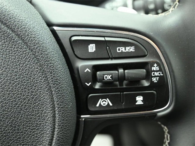 Used 2022 Kia Niro EX image 30