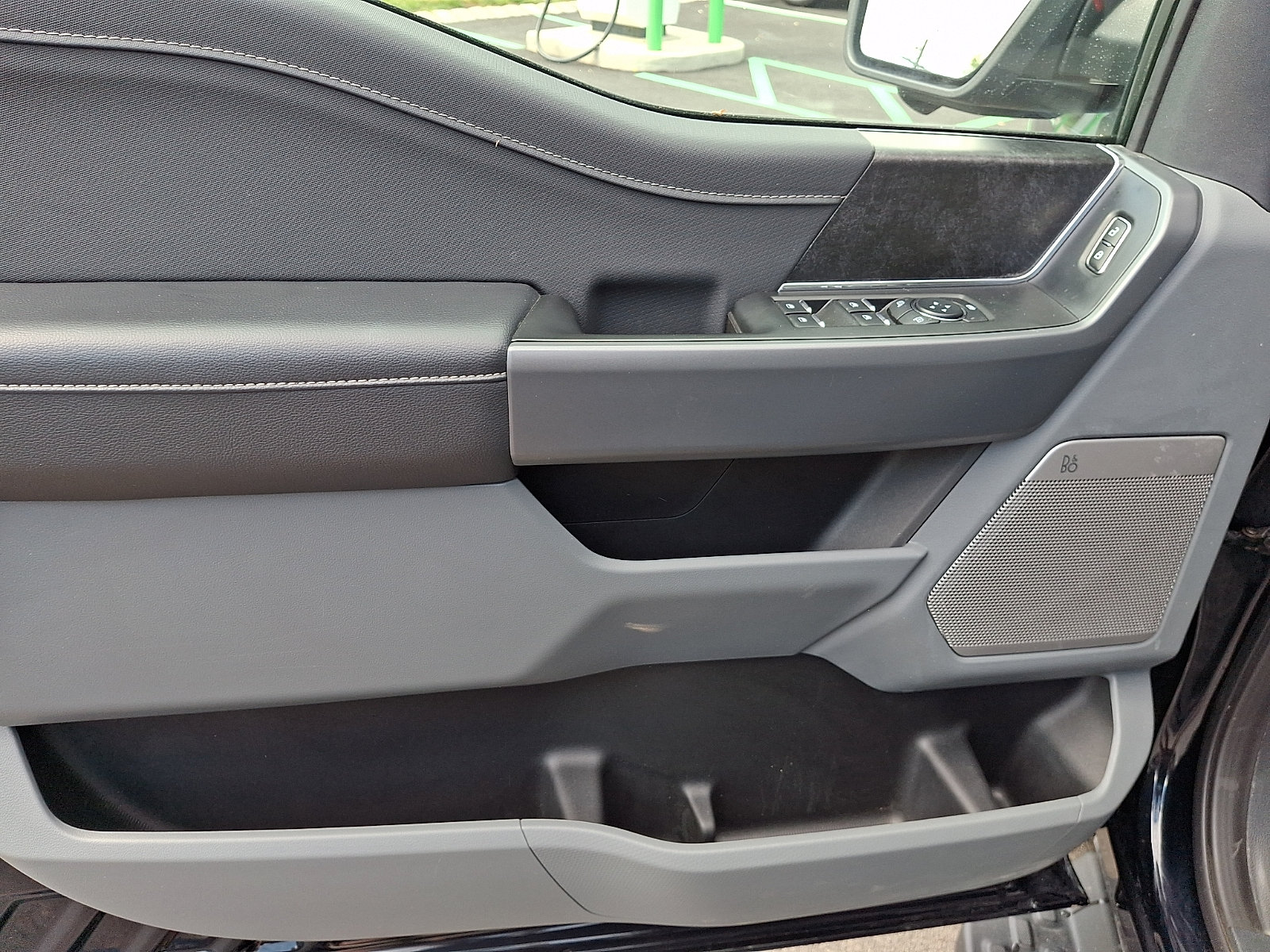 Certified 2025 Ford F150 Lightning Flash AWD/4WD image 13