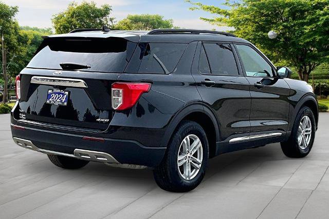 Certified 2024 Ford Explorer XLT w/ Equipment Group 202A AWD/4WD image 13