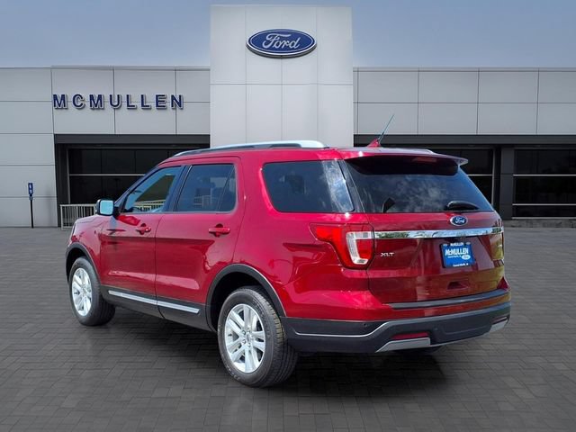 Certified 2019 Ford Explorer XLT w/ Equipment Group 202A AWD/4WD image 3