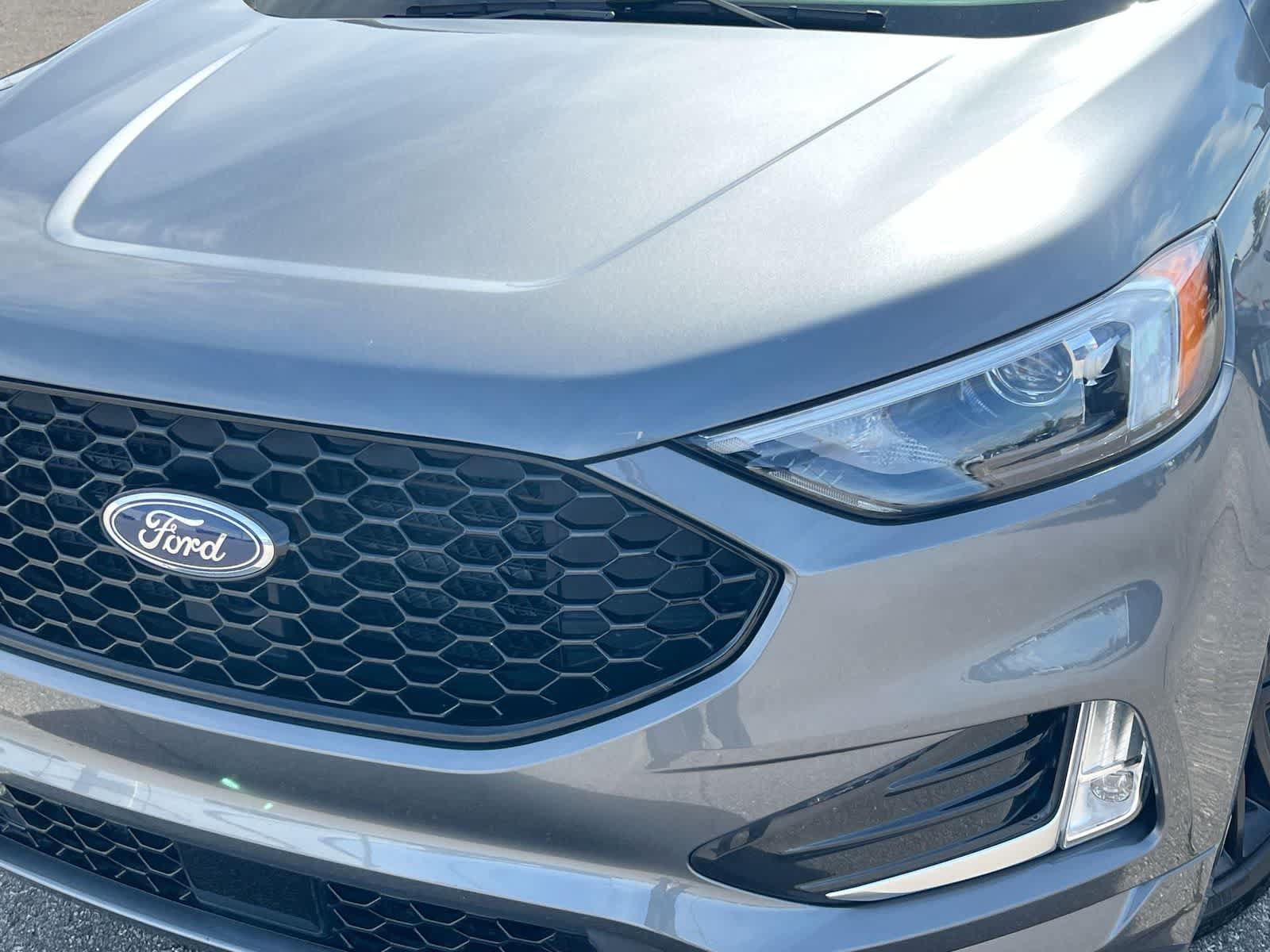 Certified 2024 Ford Edge ST-Line AWD/4WD image 11