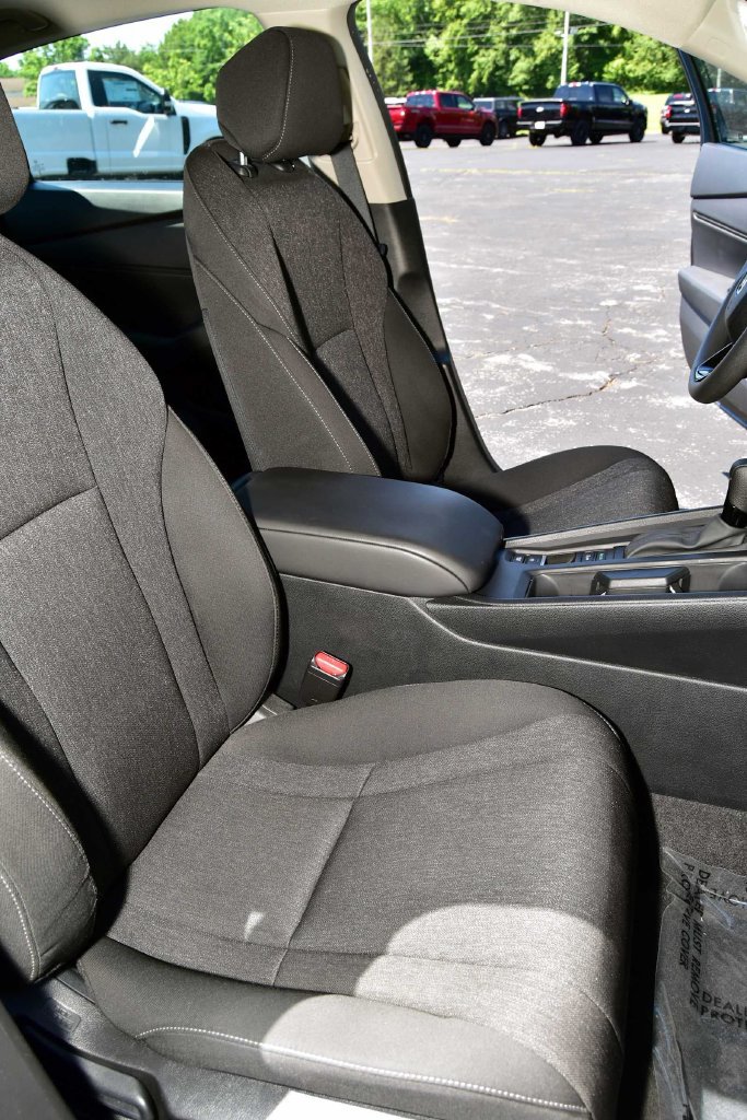 Used 2025 Honda Accord SE image 24