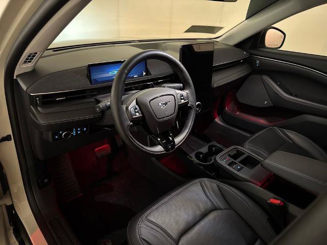 Certified 2025 Ford Mustang Mach-E Premium AWD/4WD image 6
