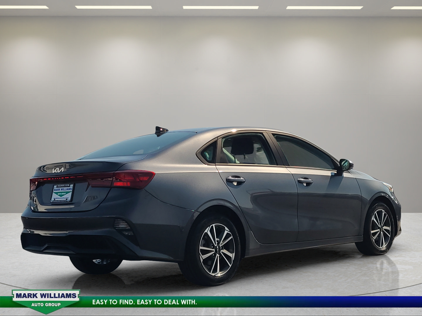 Used 2023 Kia Forte LXS FWD image 4