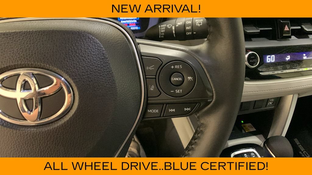 Used 2022 Toyota Corolla Cross LE AWD/4WD image 31