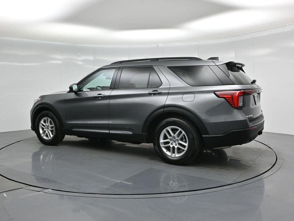 Certified 2025 Ford Explorer Active image 16