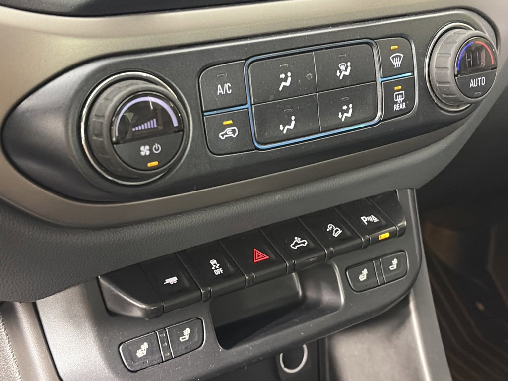 Used 2019 Chevrolet Colorado Z71 w/ LPO, Premium Interior Package image 21