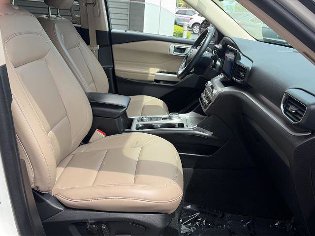 Certified 2023 Ford Explorer XLT w/ Equipment Group 202A AWD/4WD image 15