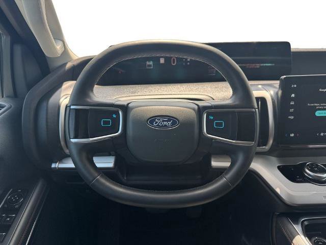 Certified 2025 Ford Expedition Active image 12