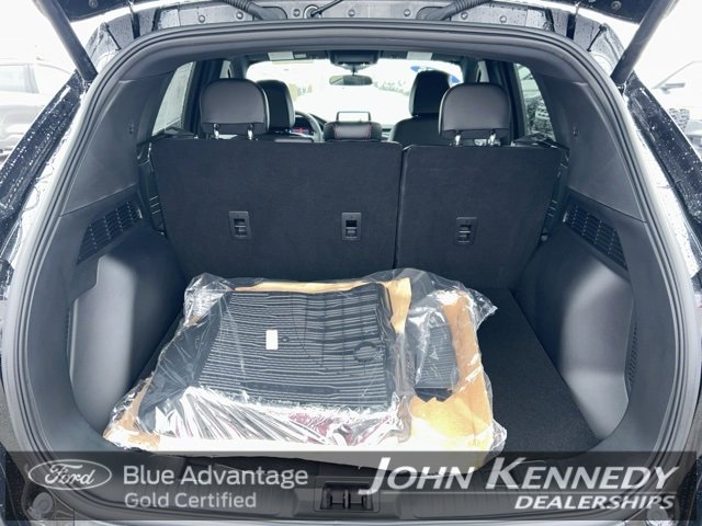Certified 2025 Ford Escape ST-Line w/ Cold Weather Package image 13