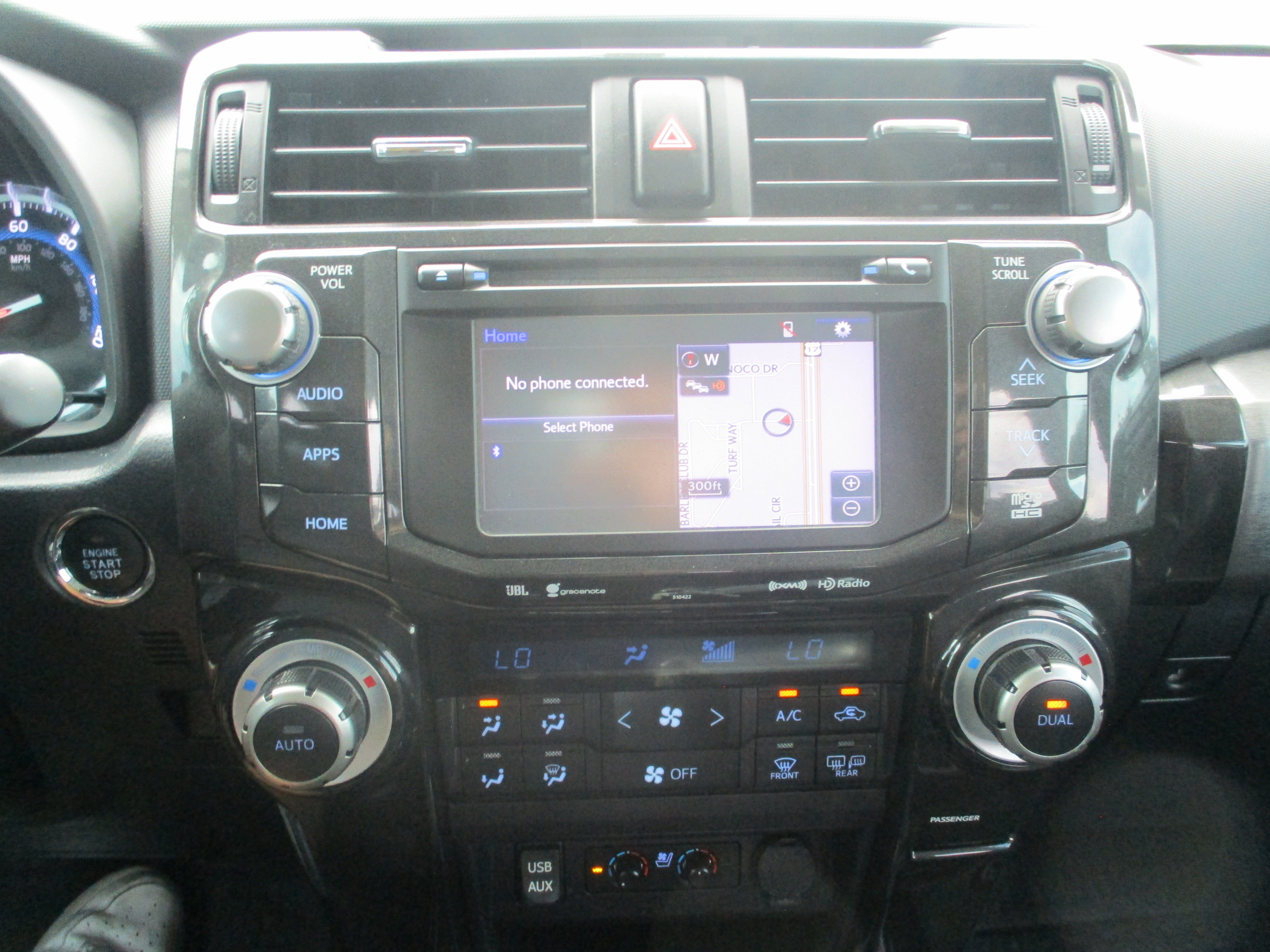 Used 2019 Toyota 4Runner Limited AWD/4WD image 13