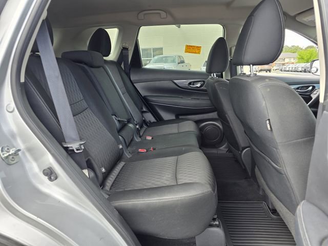 Used 2019 Nissan Rogue SV FWD image 24