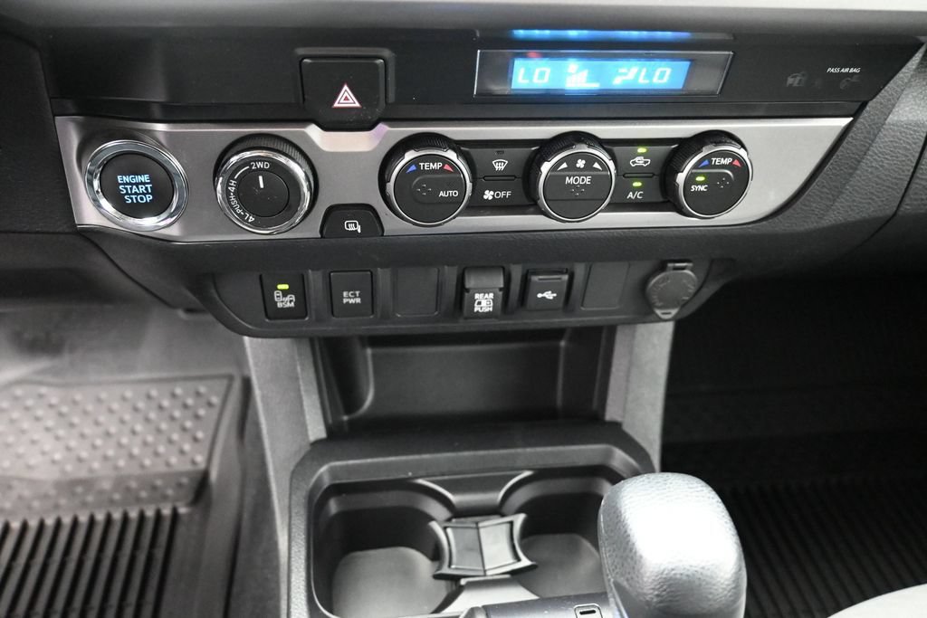 Used 2023 Toyota Tacoma SR5 w/ Technology Package AWD/4WD image 16