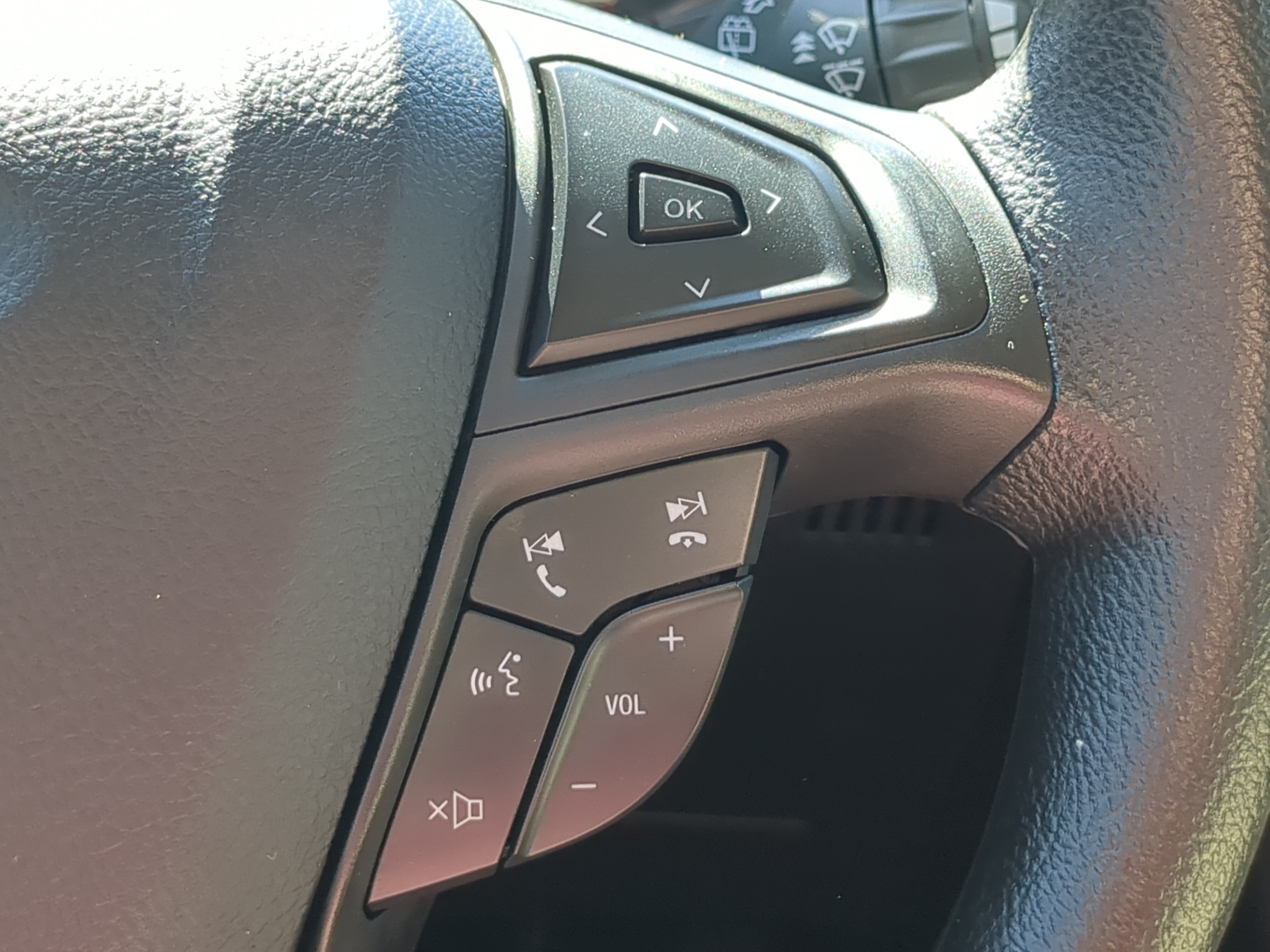 Certified 2024 Ford Edge SE AWD/4WD image 22