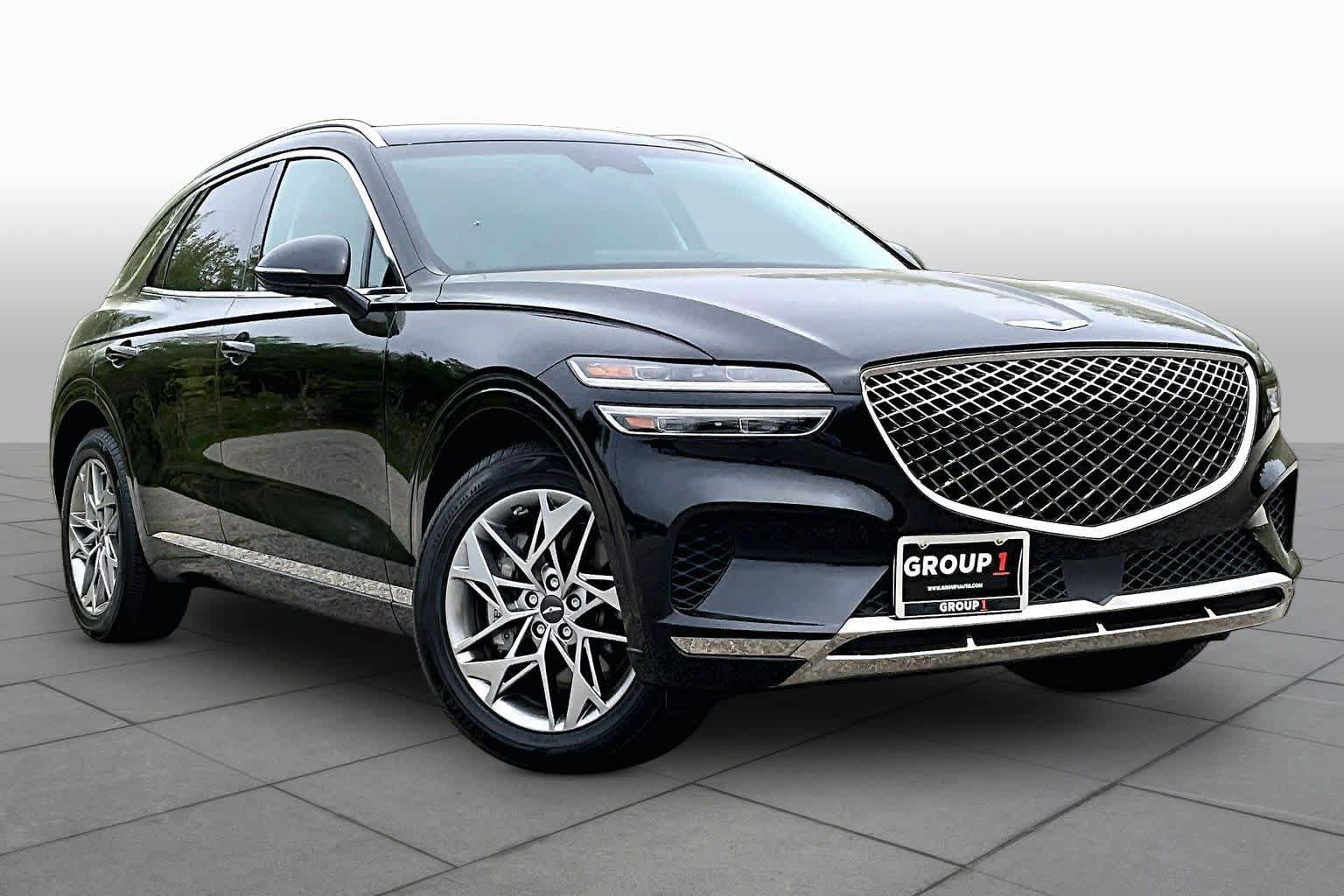 Used 2025 Genesis GV70 2.5T AWD/4WD image 3
