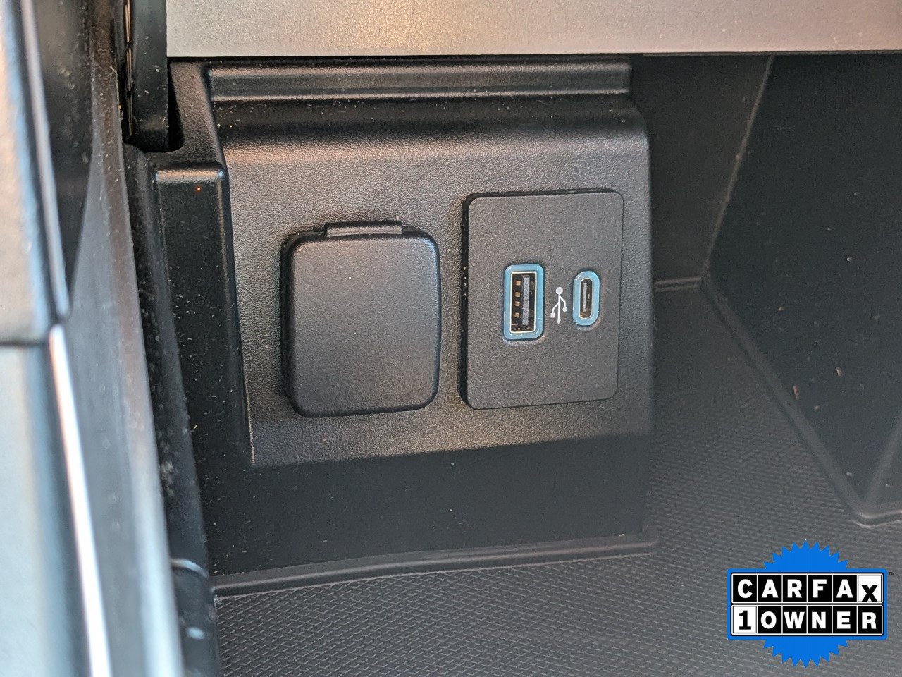 Certified 2020 Ford Explorer XLT AWD/4WD image 28