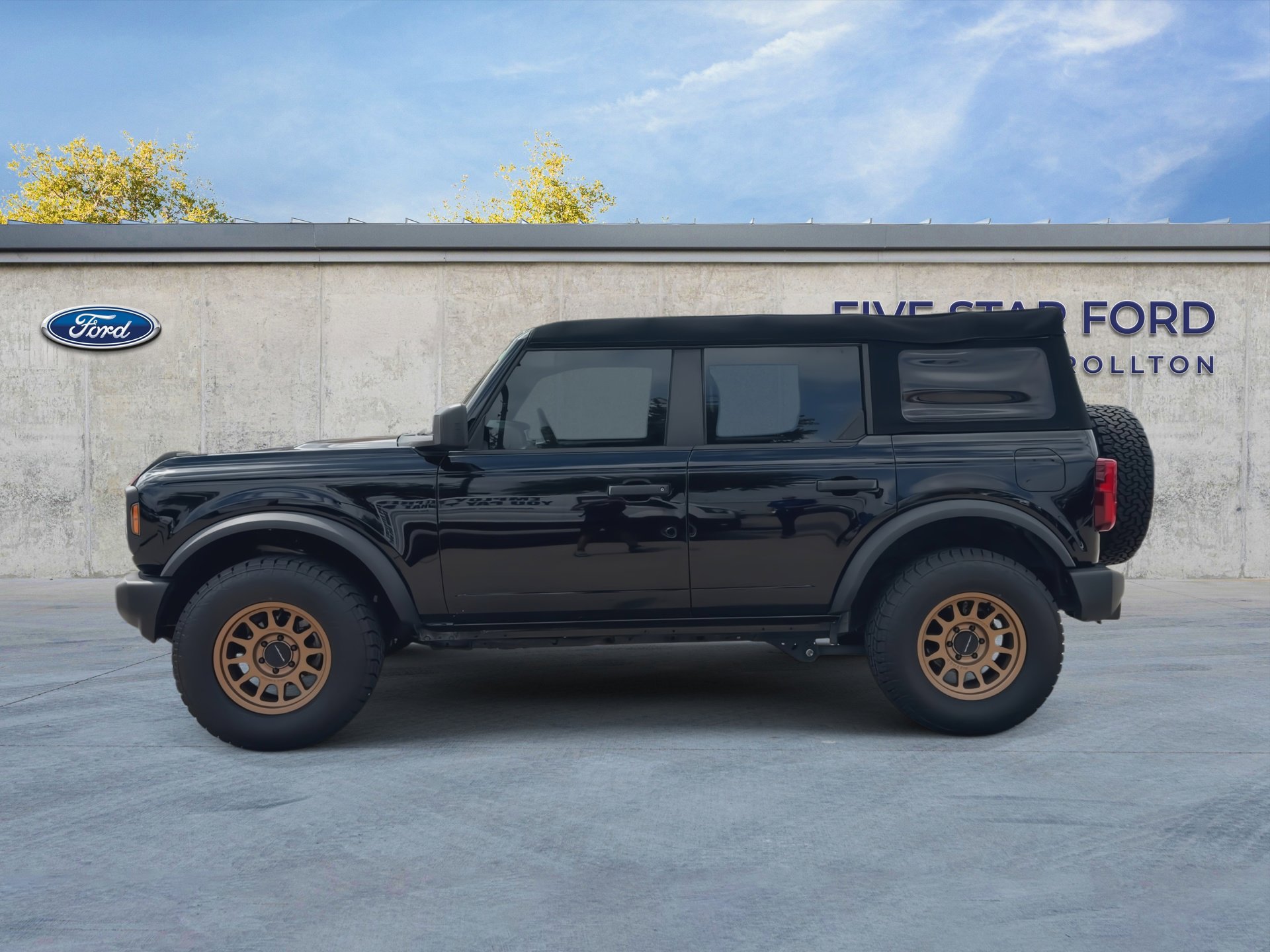 Certified 2023 Ford Bronco 4-Door AWD/4WD image 5