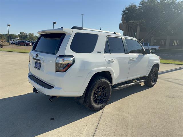 Used 2021 Toyota 4Runner SR5 Premium w/ Moonroof Package AWD/4WD image 4
