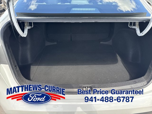 Used 2022 Toyota Corolla LE w/ LE Convenience Package FWD image 13
