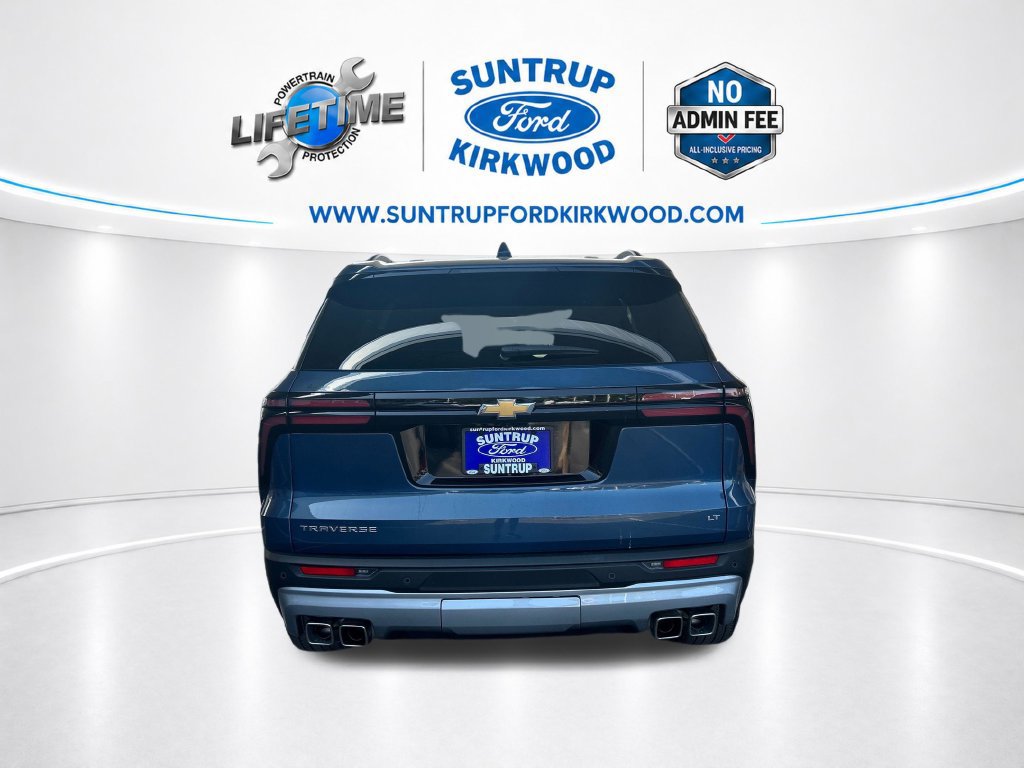 Used 2024 Chevrolet Traverse LT w/ Enhanced Driving Package FWD image 4