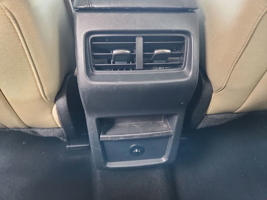 Certified 2024 Ford Edge SE image 32