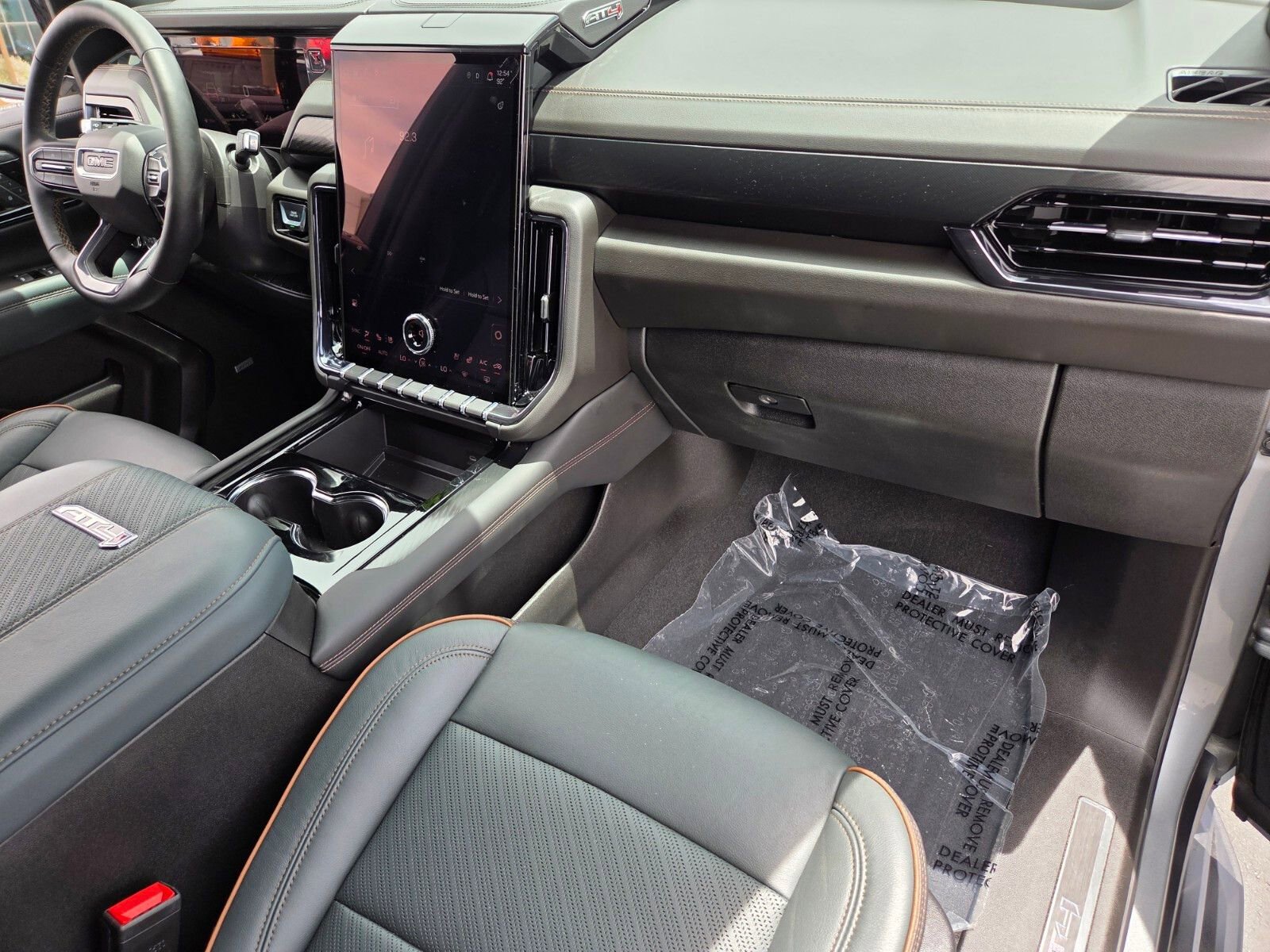 Used 2026 GMC Yukon XL AT4 w/ LPO, Floor Liner Package AWD/4WD image 18