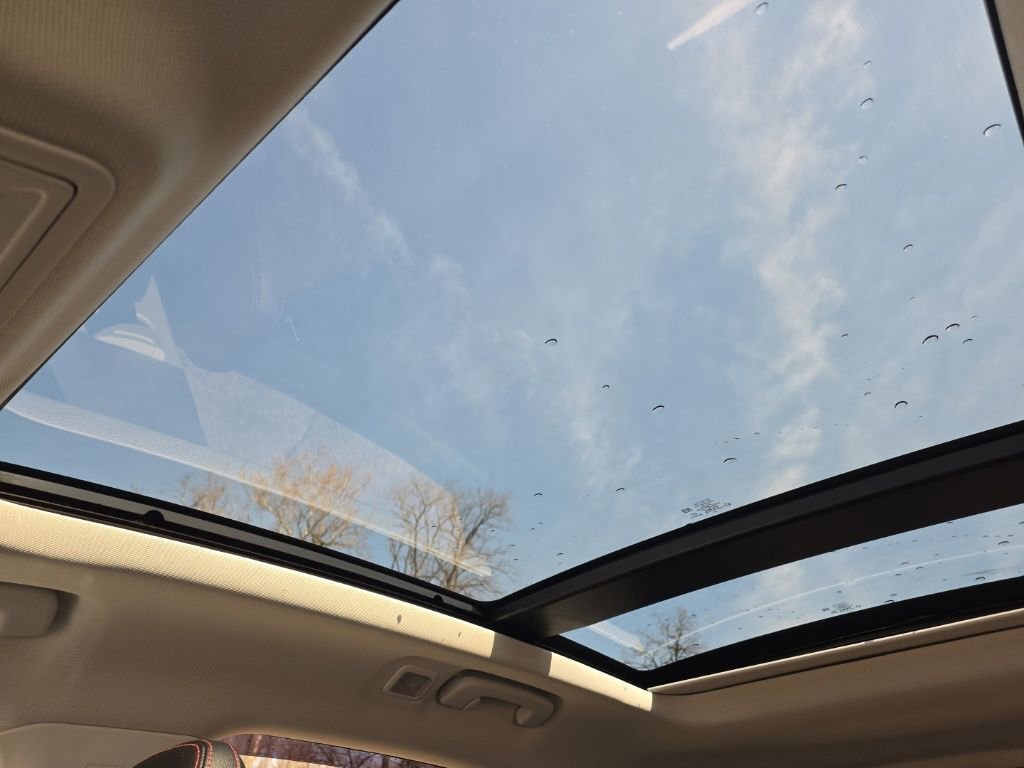 Certified 2022 Ford Escape SEL w/ SEL Stealth AWD Package image 22