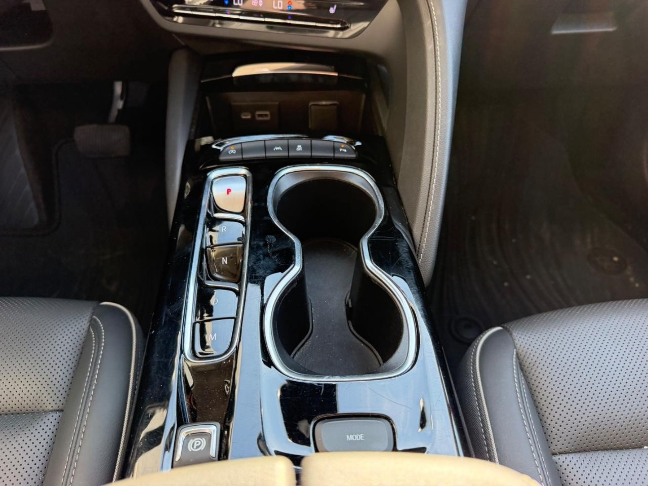 Used 2023 Buick Envision Essence FWD image 17