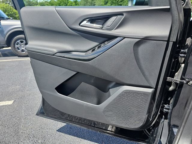 Used 2025 Chevrolet Equinox LT FWD image 32