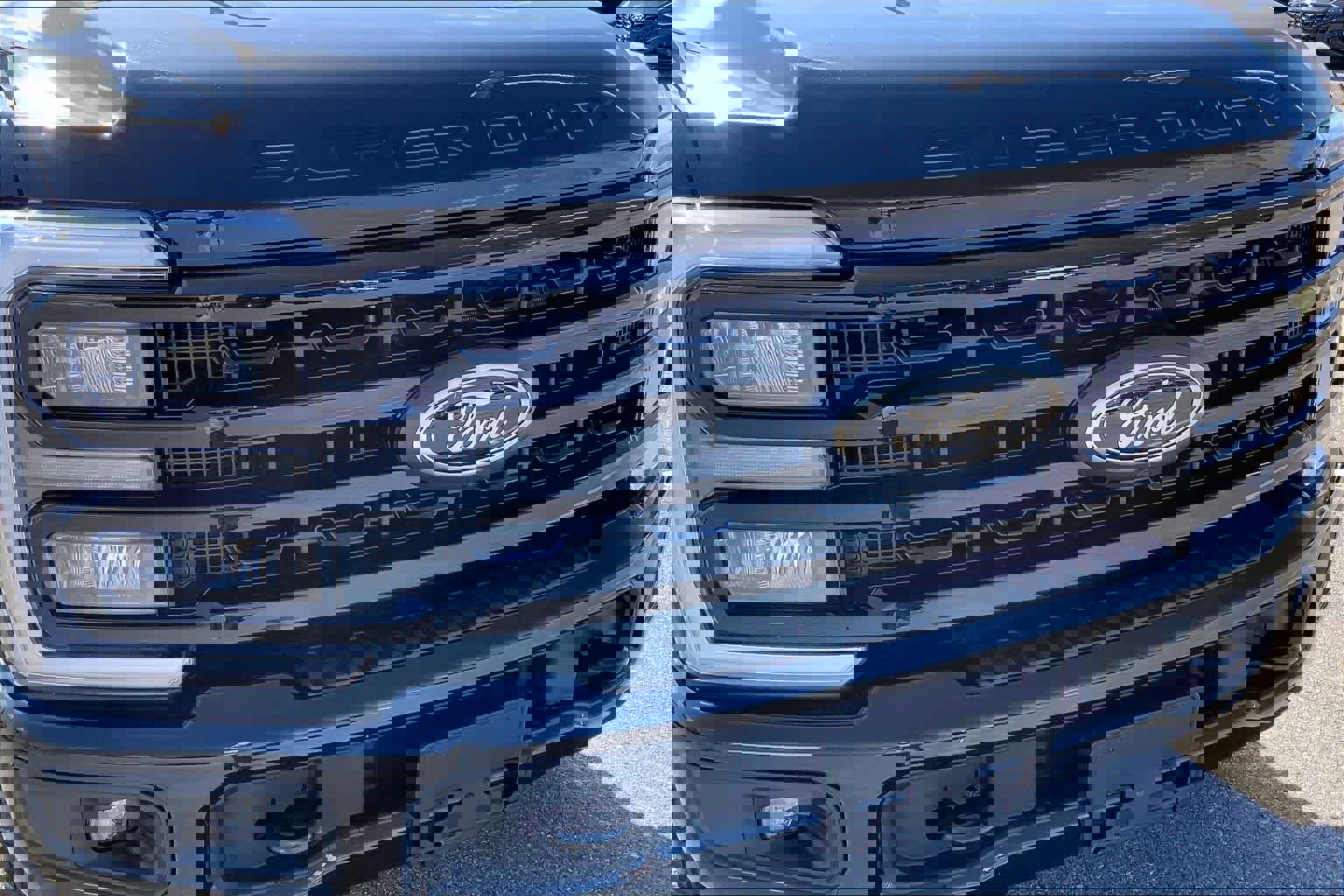 Certified 2024 Ford F350 Lariat w/ Tremor Off-Road Package image 30