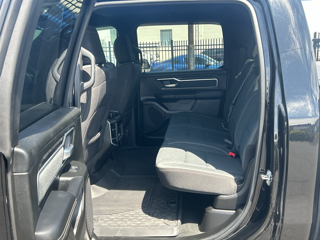 Used 2022 RAM 1500 Big Horn AWD/4WD image 39