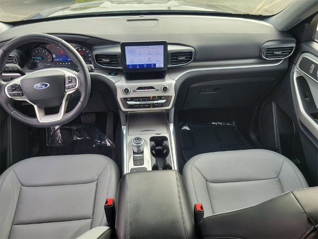 Certified 2021 Ford Explorer XLT w/ Equipment Group 202A image 12